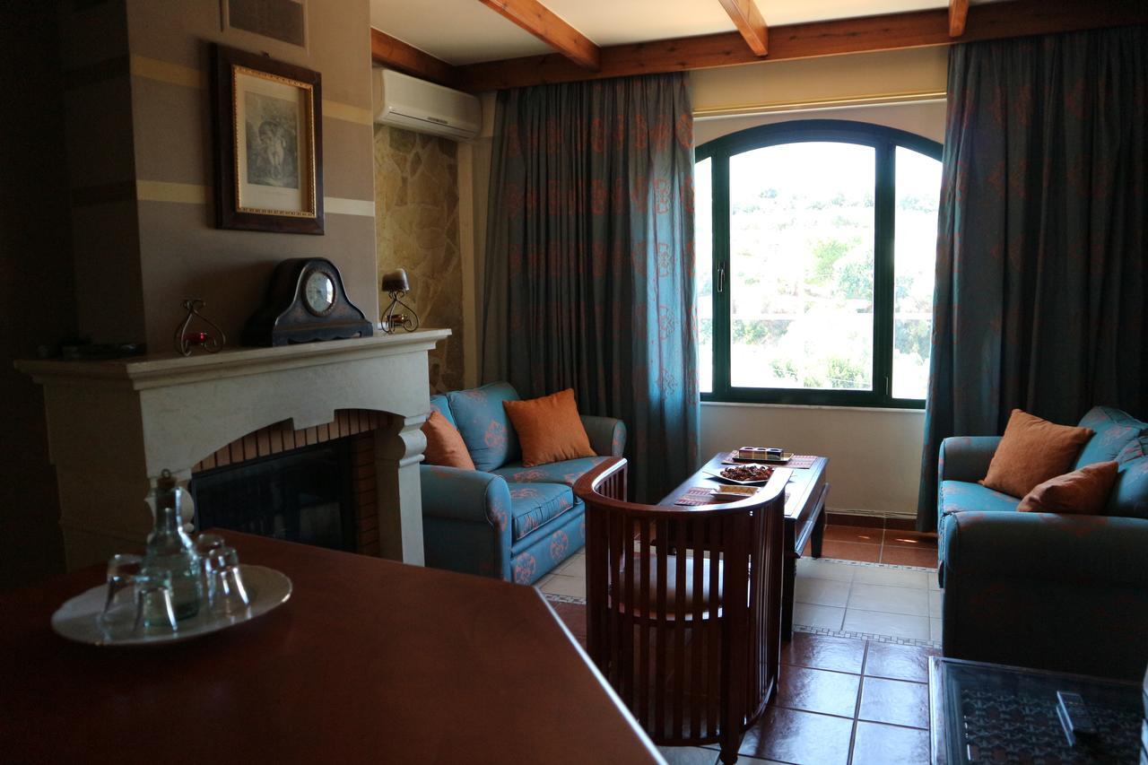 Orsalia Luxury Suites Platanias  Exterior photo