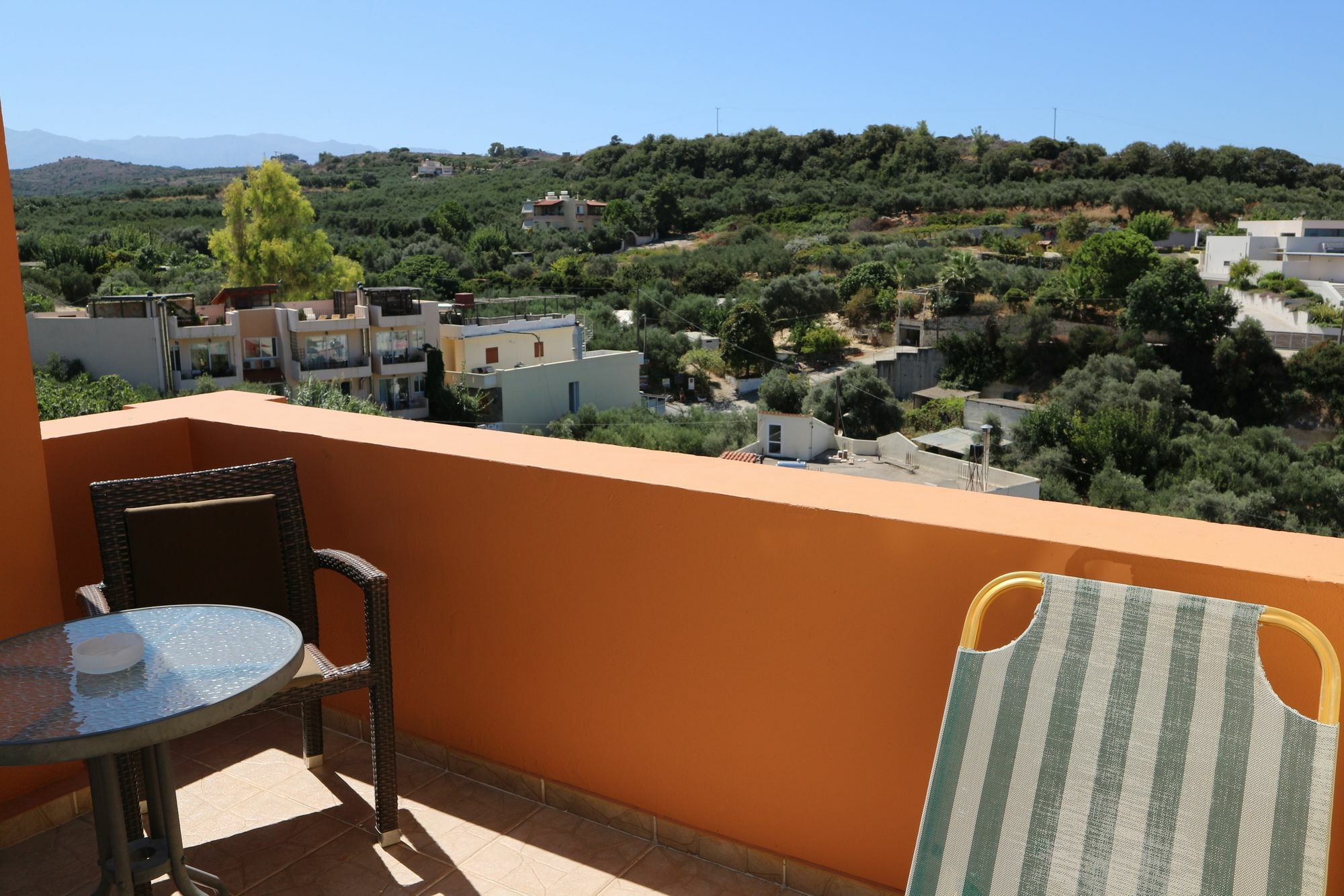 Orsalia Luxury Suites Platanias  Exterior photo
