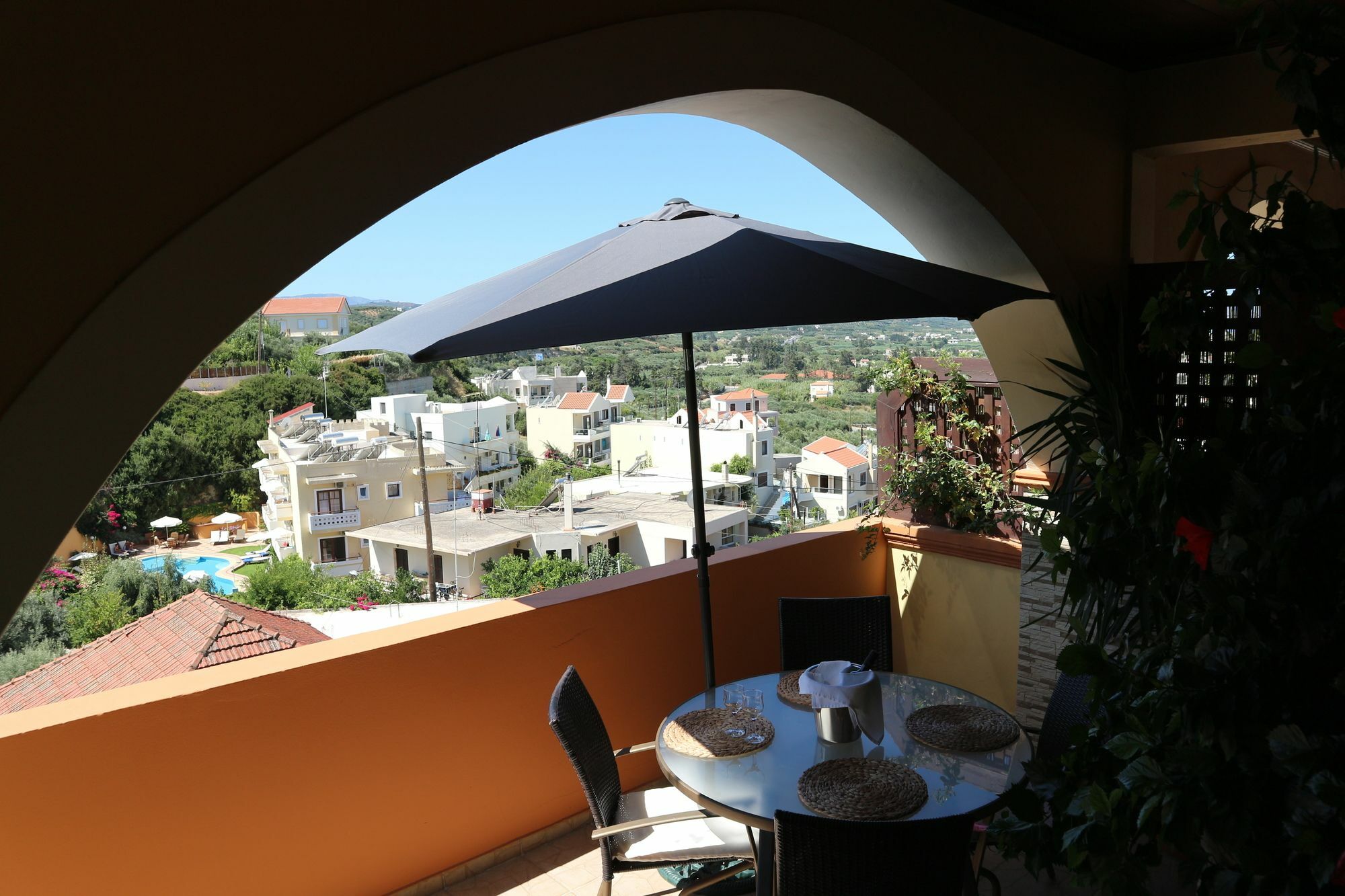 Orsalia Luxury Suites Platanias  Exterior photo